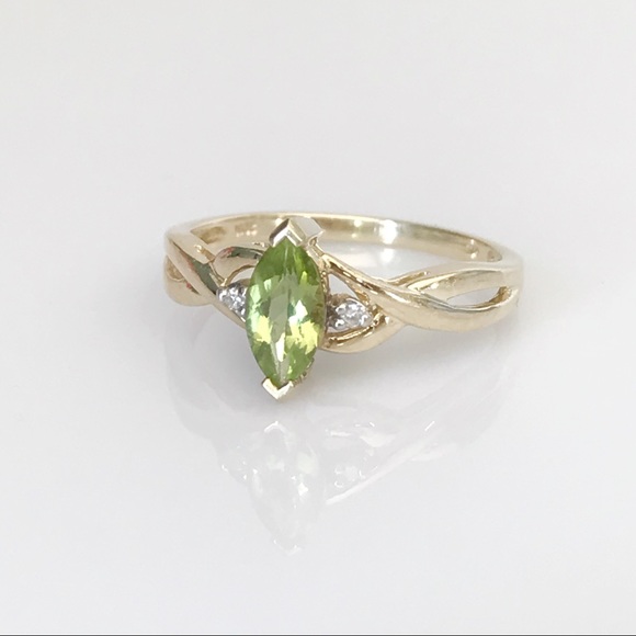 Jewelry - Celtic engagement ring